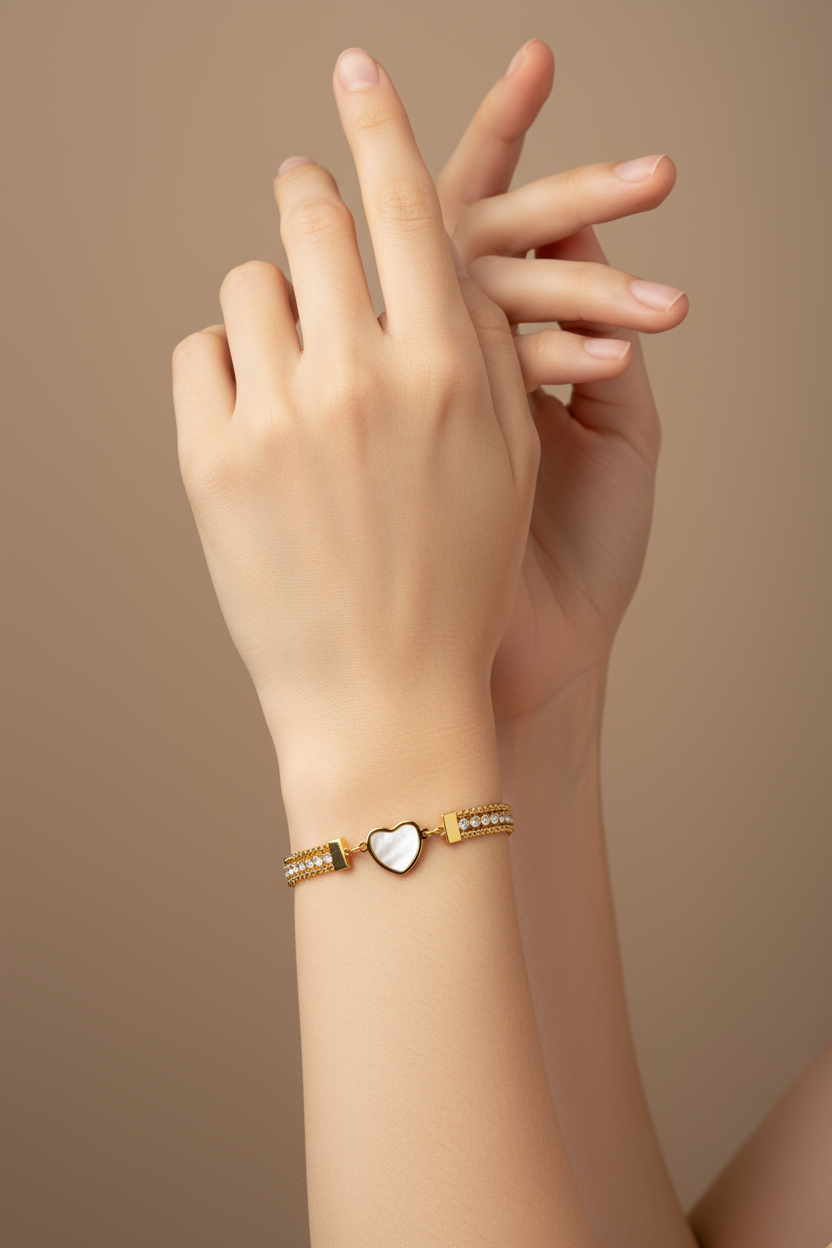 Lustrous Heart Link Bracelet
