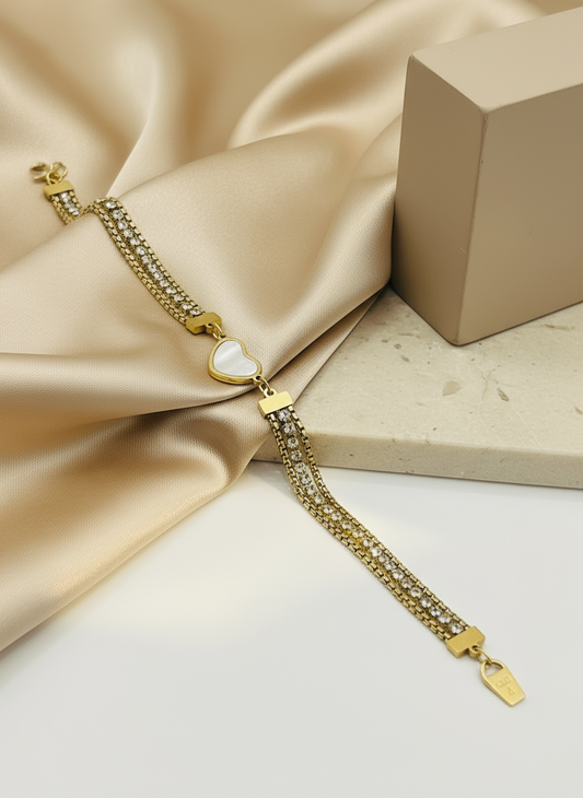 Lustrous Heart Link Bracelet