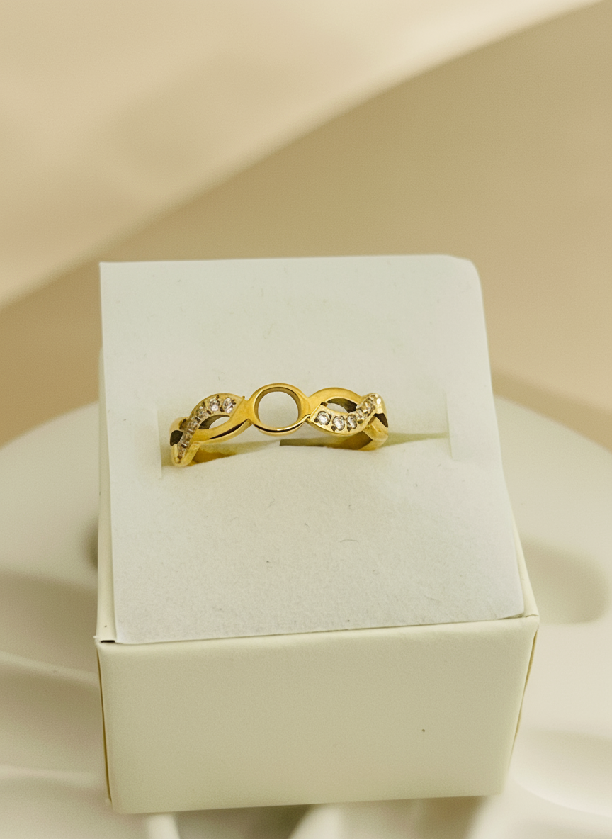 Pave Twist Open Oval Band