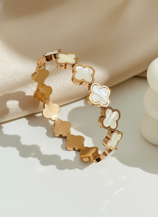White Shell Flower Rose Gold Bangle