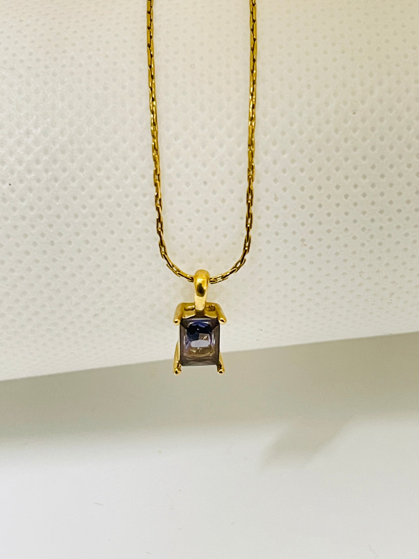 Regal Solitaire: 316L Stainless Steel Purple Stone Chain