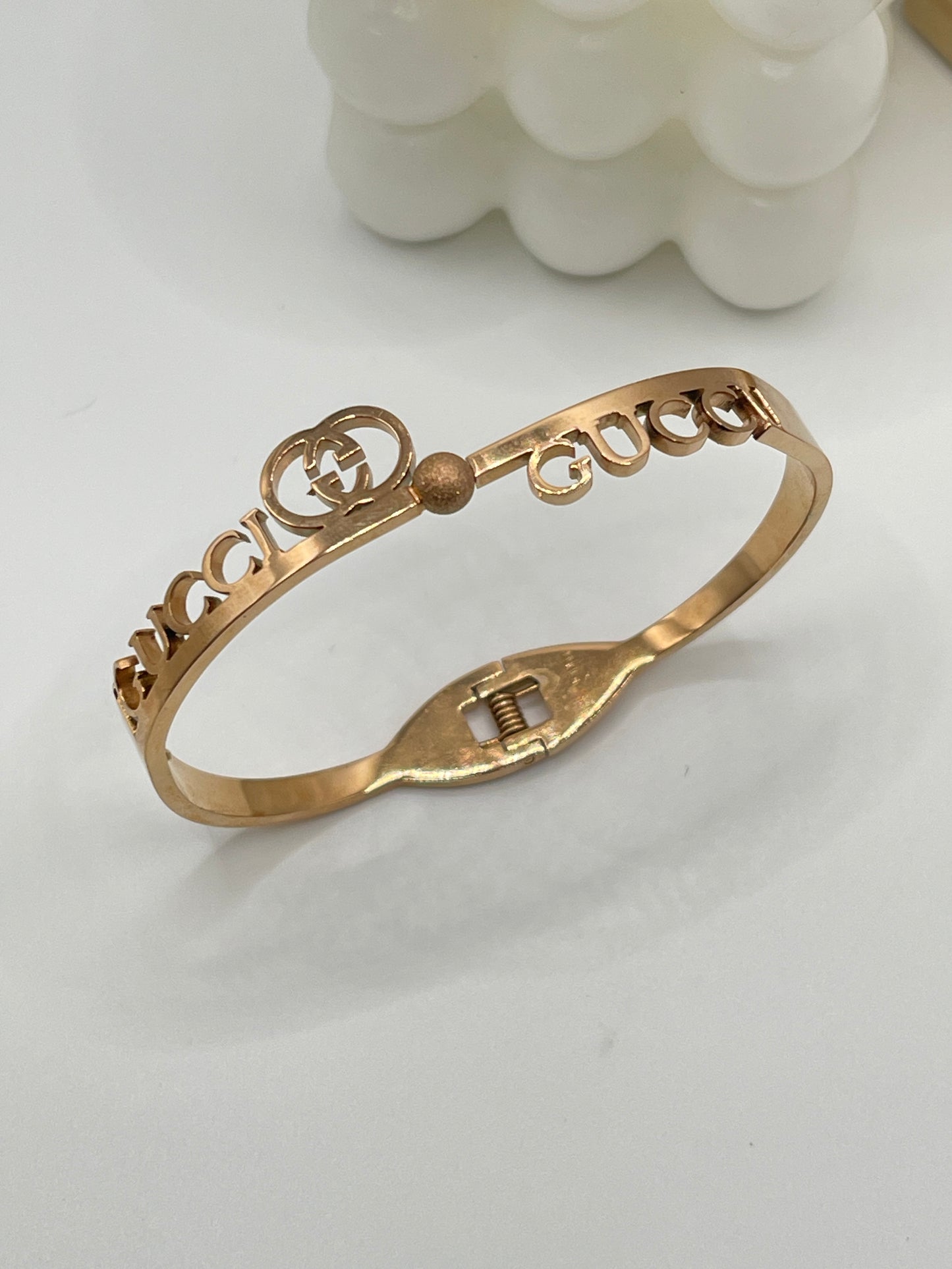 Rose Gold Gucci Logo Nameplate Bangle