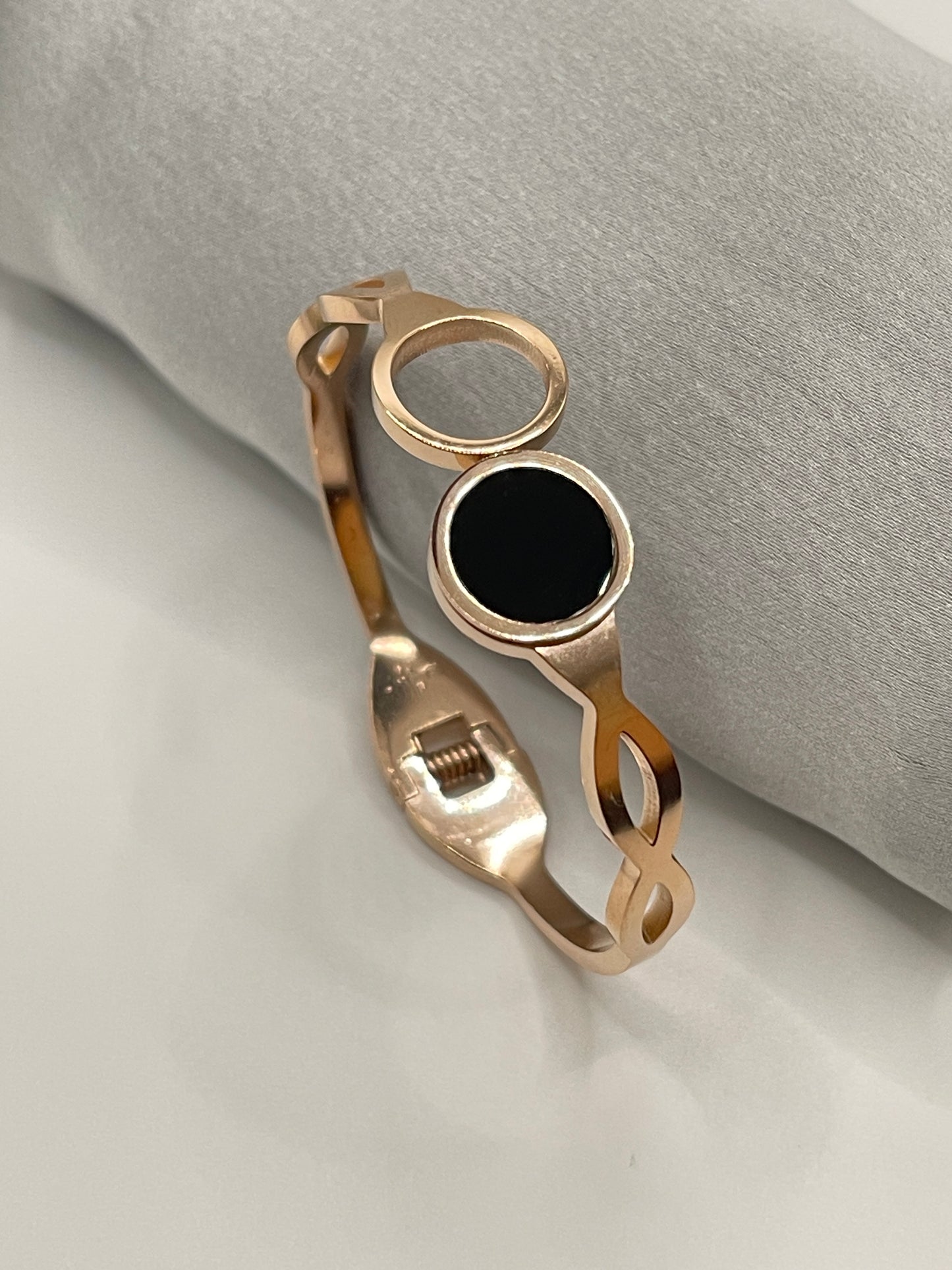 Open Circle Kids Rose Gold Bangle