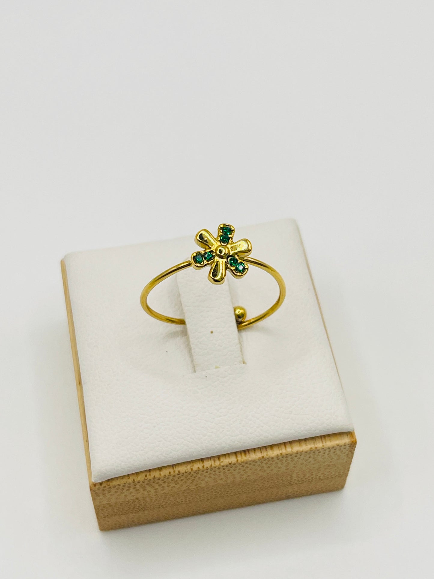 Emerald Flower Adjustable Ring - Gold