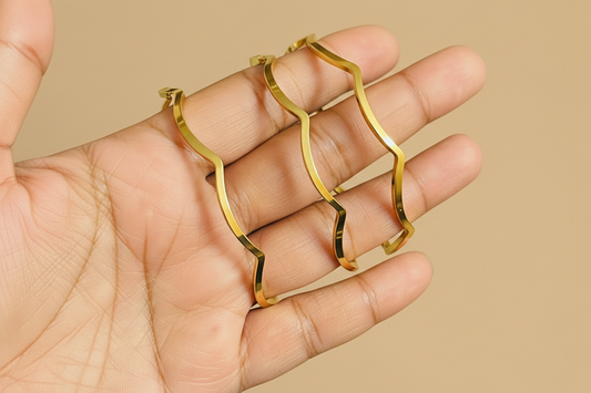 Golden Wave Elegance Bangle