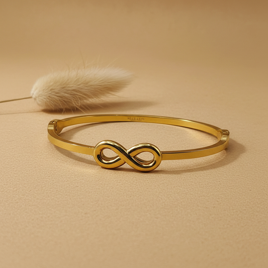 Infinity Grace Gold Bangle