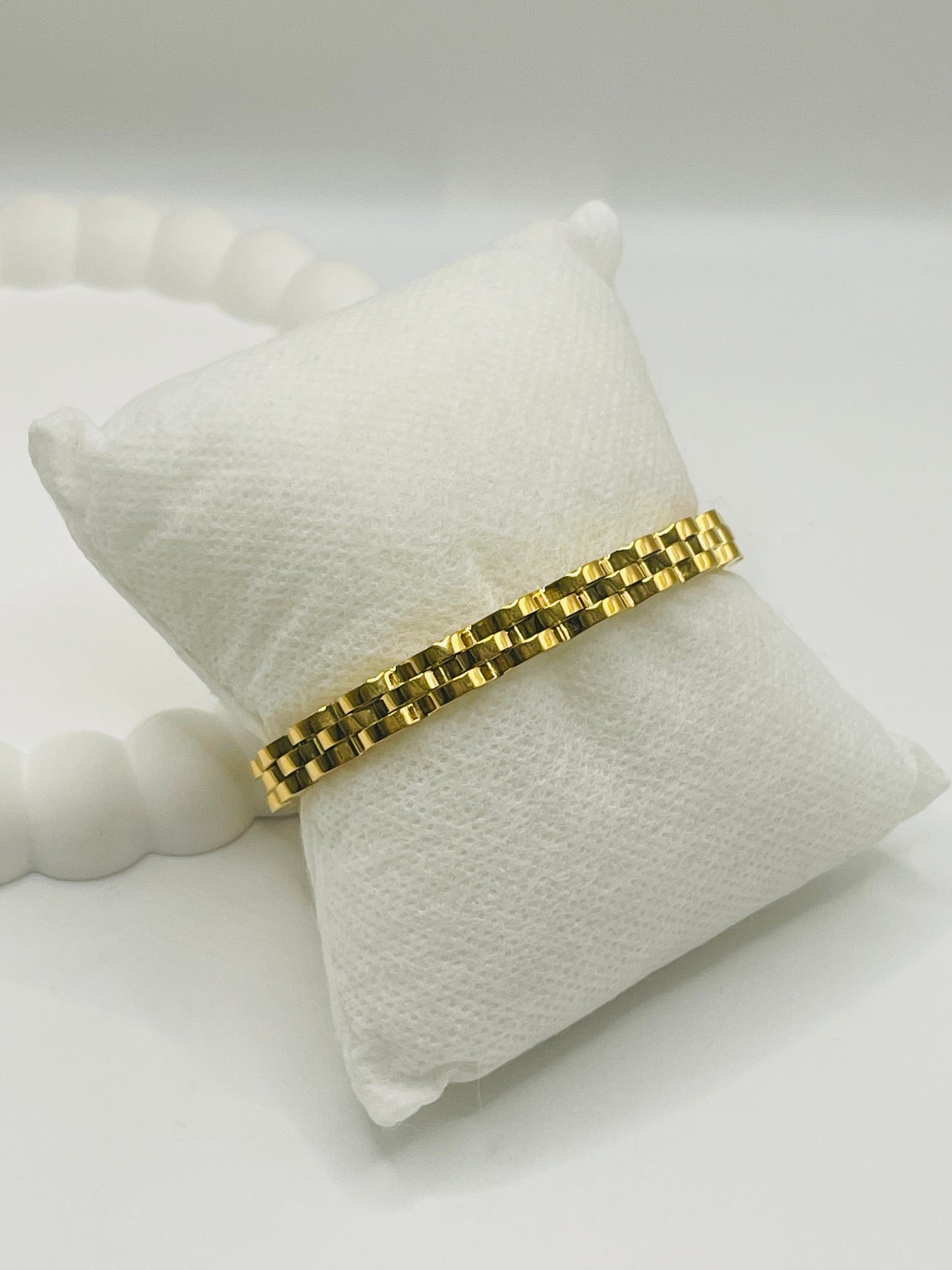 Classic Gold Link Edge Bangle