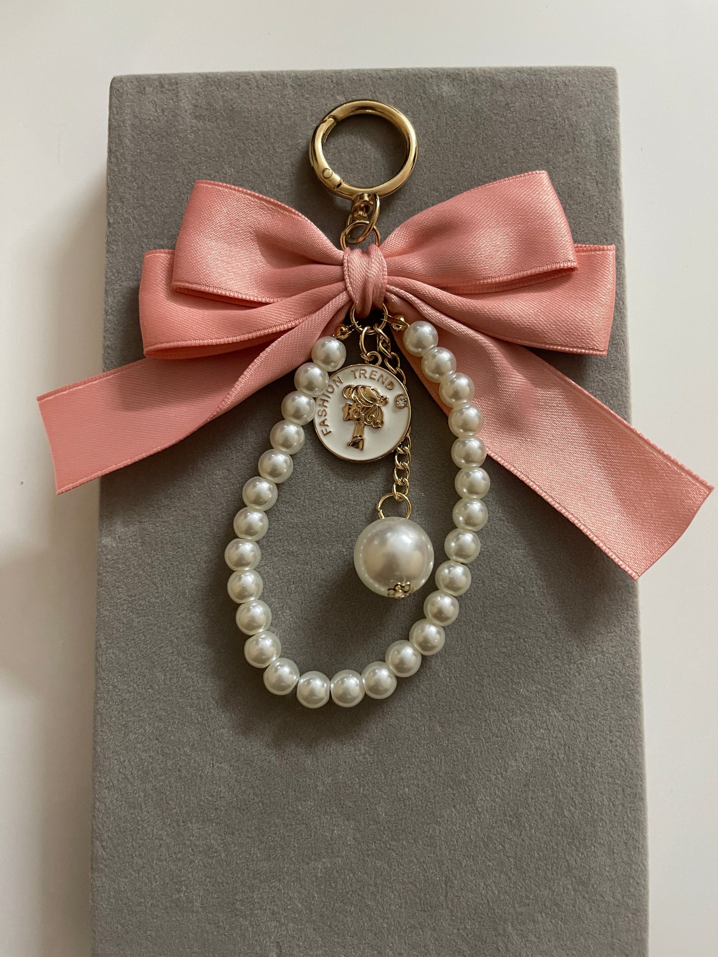 Pearl Bow Bag Charm