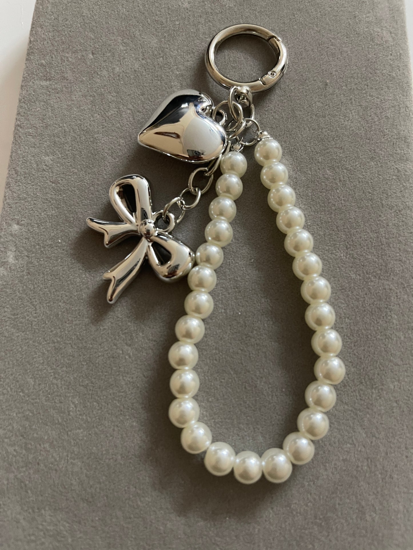 Silver Heart & Bow Pearl Bag Charm