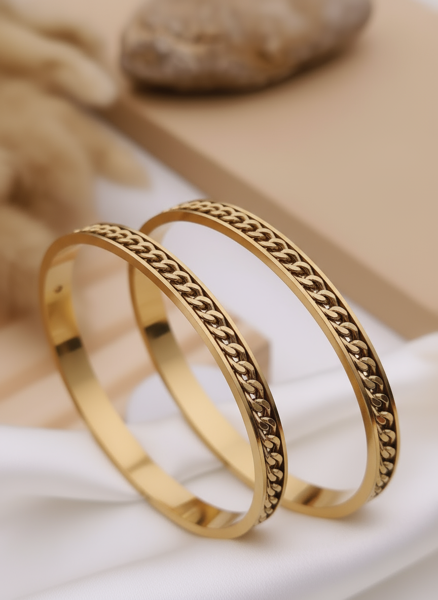 Golden Chain Elegance Bangle