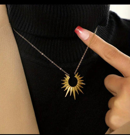 Golden Sunburst Pendant Chain