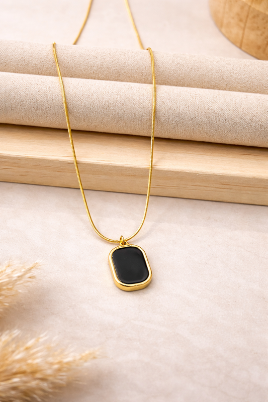 Noir Luxe Pendant Chain-gold