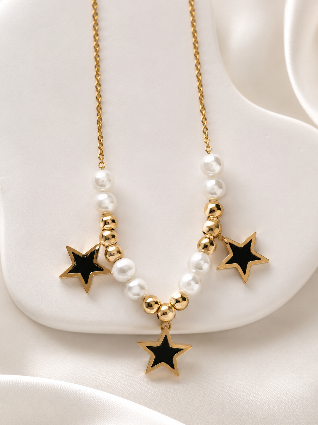 Rose Gold Pearl charm Necklace