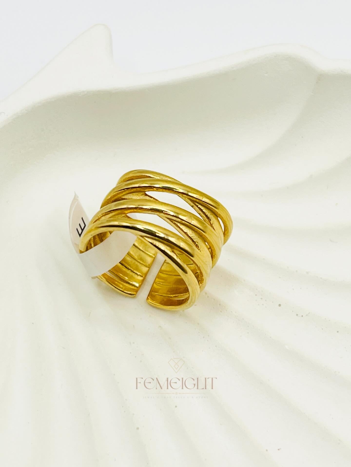 Gold Criss-Cross Cocktail Ring