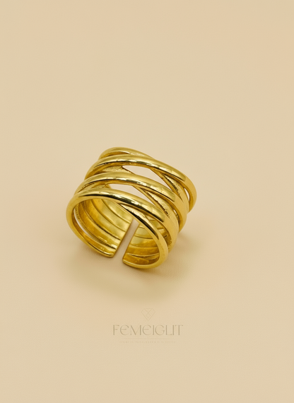 Gold Criss-Cross Cocktail Ring