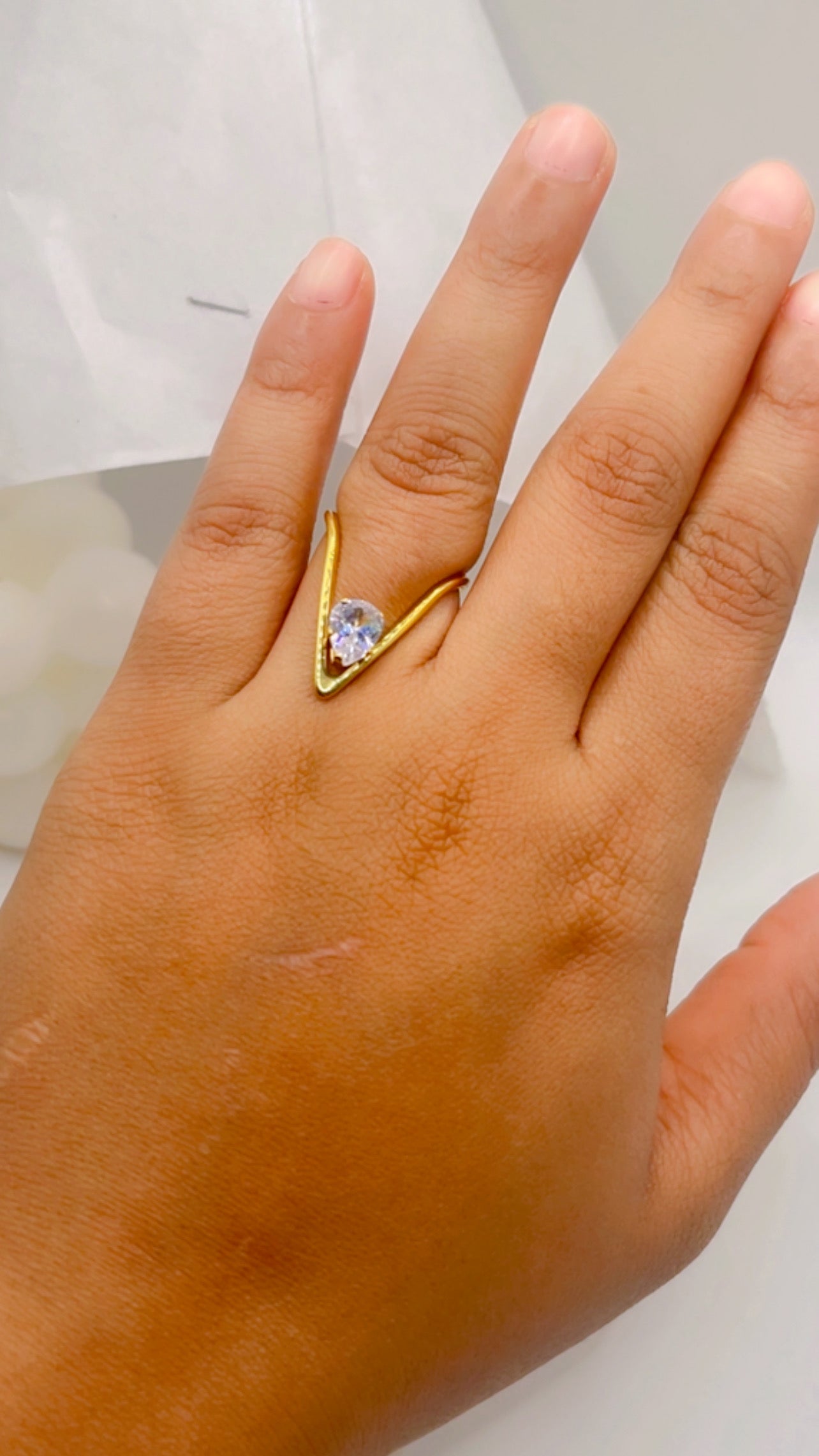 Solitaire V-Ring