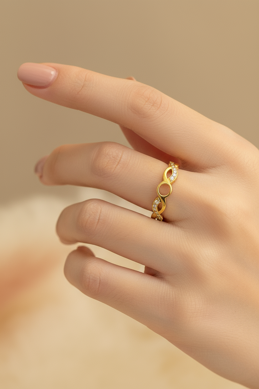 Pave Twist Open Oval Band