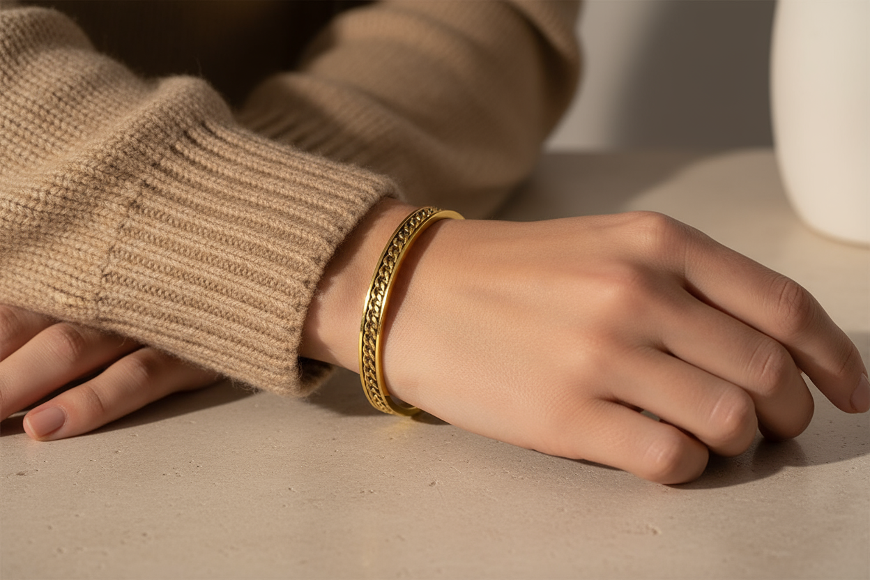Golden Chain Elegance Bangle
