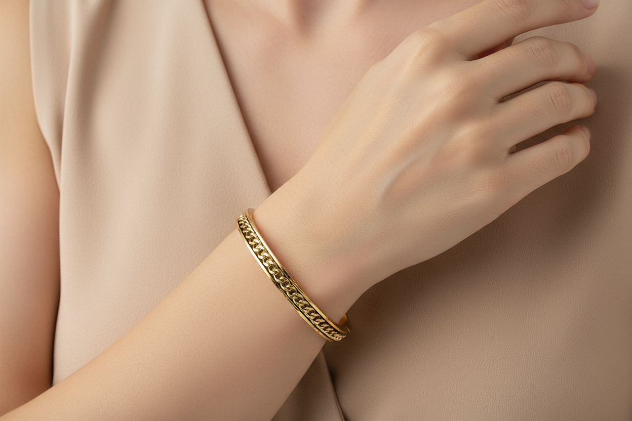 Golden Chain Elegance Bangle