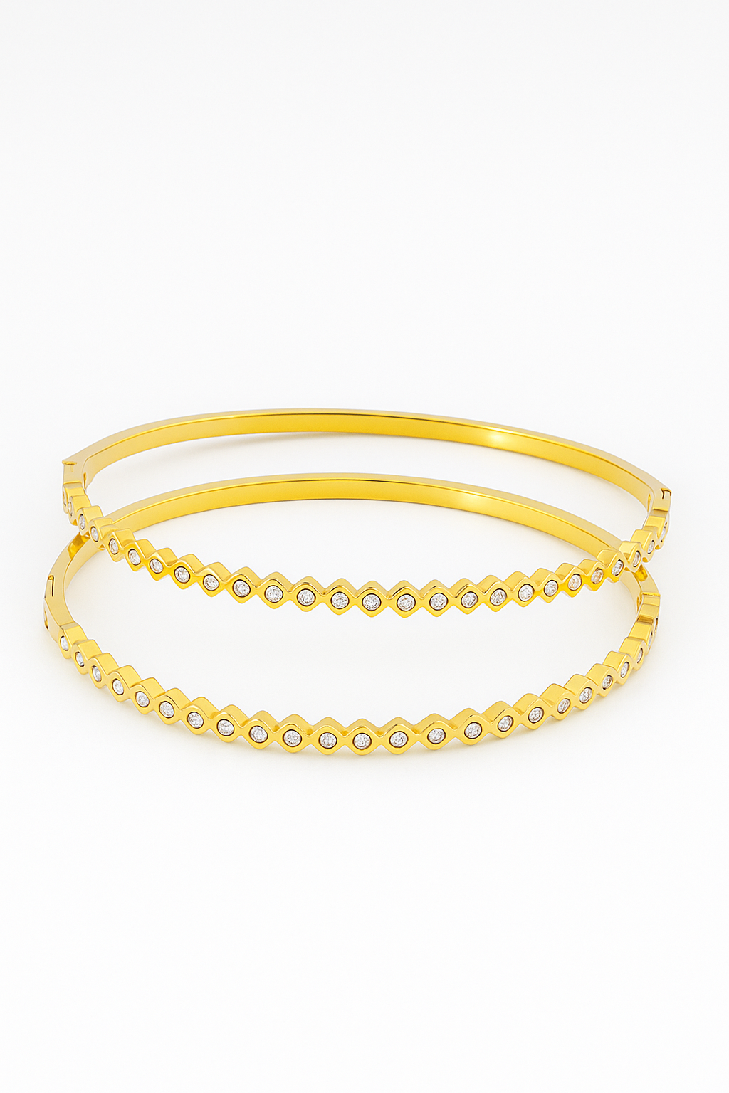 Diamond Curve Classic Bangle
