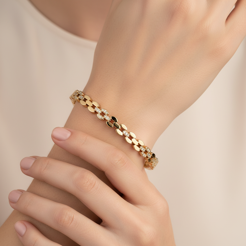 Petal Link Baby Size Gold Bangle