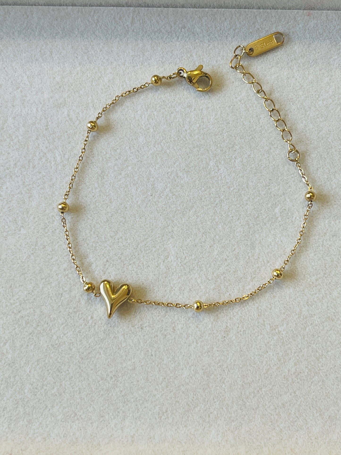 Dainty Heart Gold Plated Bracelet