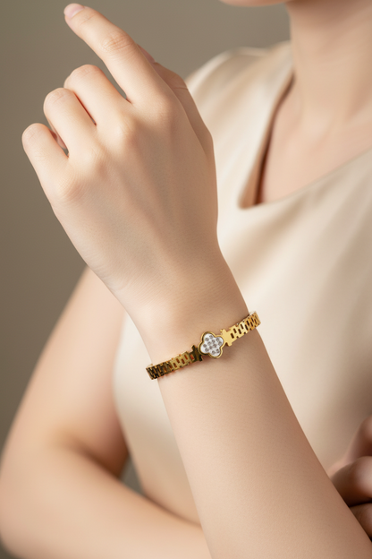Crystal Clover Charm Bangle