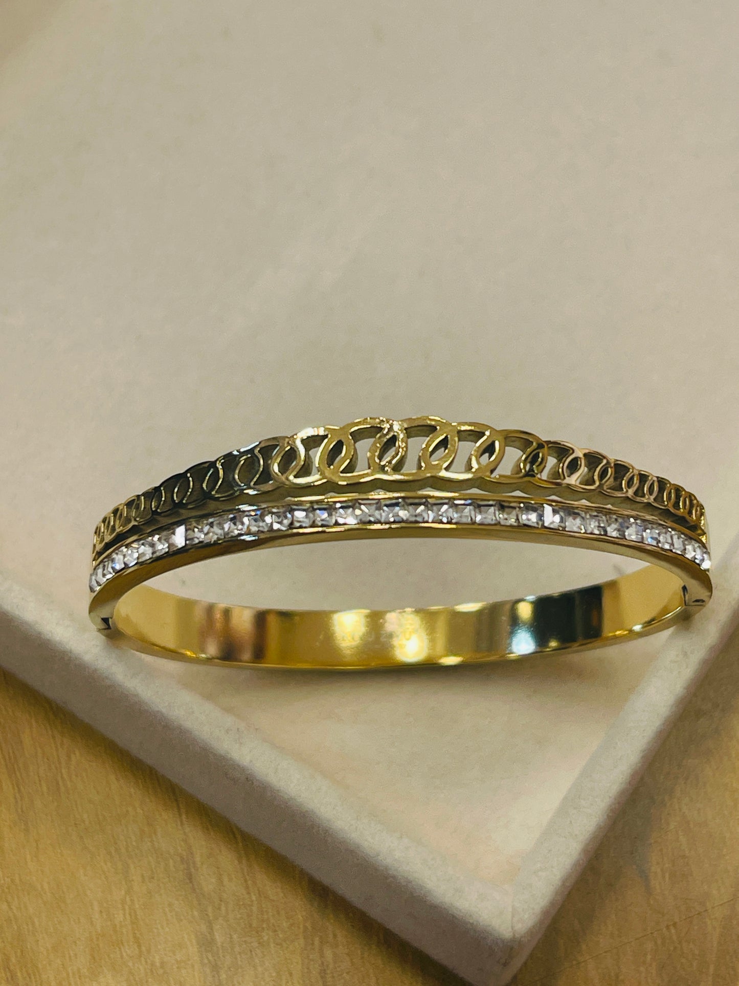 Gold Chain Link & Crystal Bangle