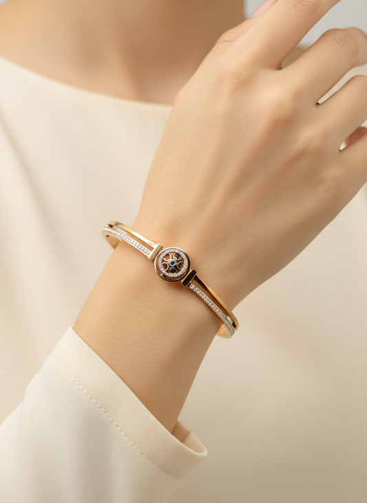 Delicate Starburst Pave Bangle in Rose Gold