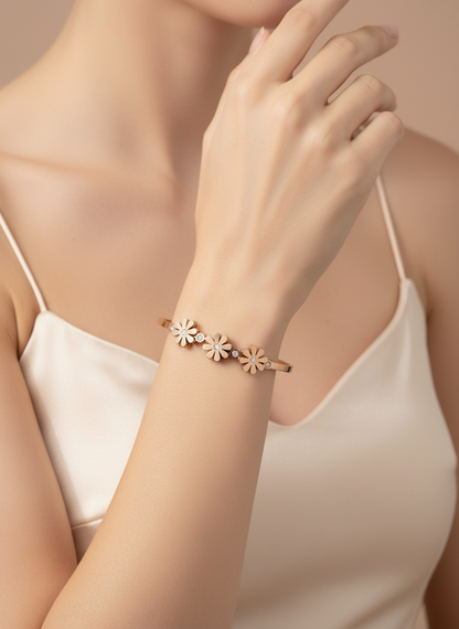 Daisy Chain Bangle