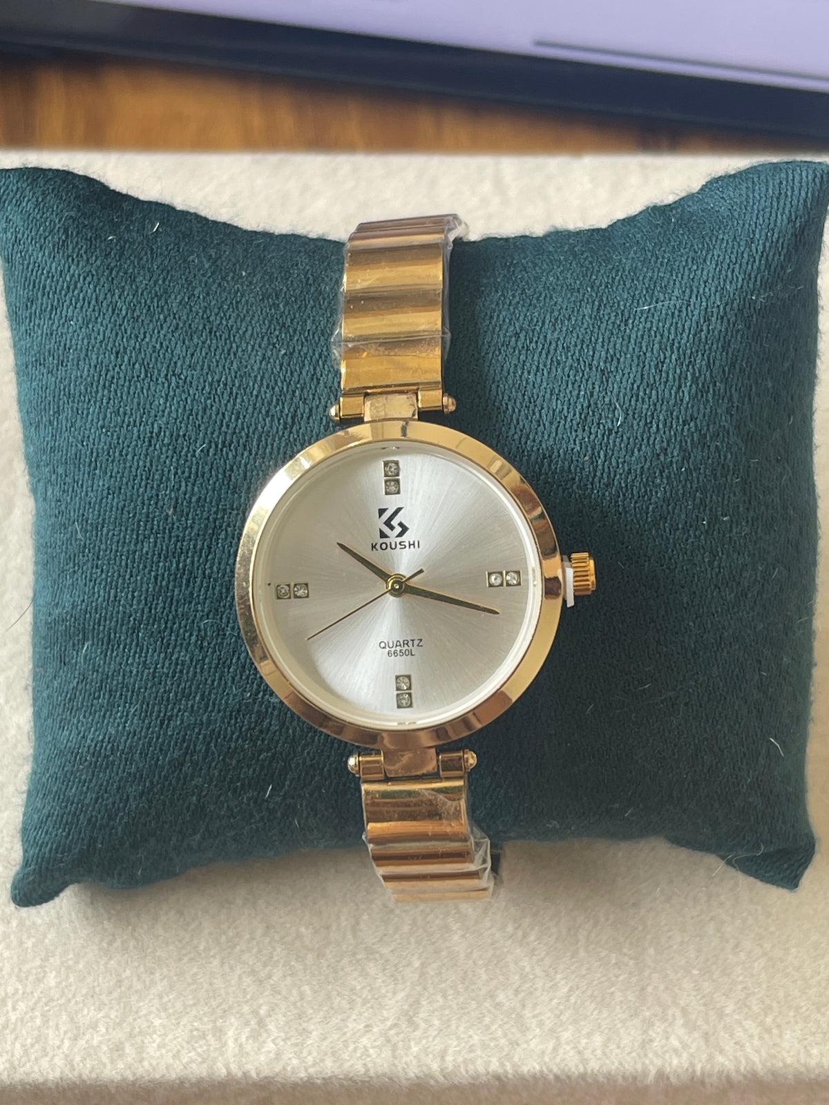 Koushi Gold Quartz Watch