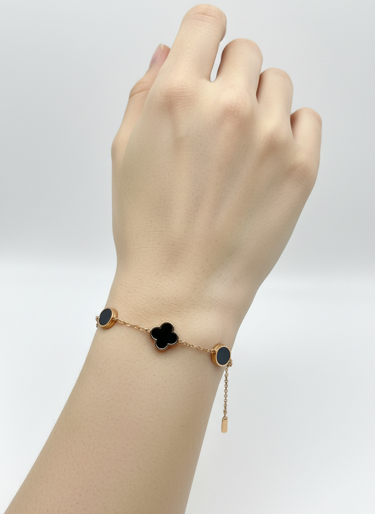 Midnight Clover-Oval Bracelet