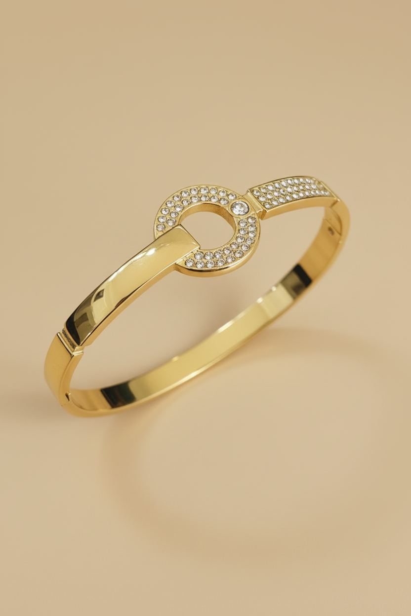 Gold Crystal Circle Clasp Bangle