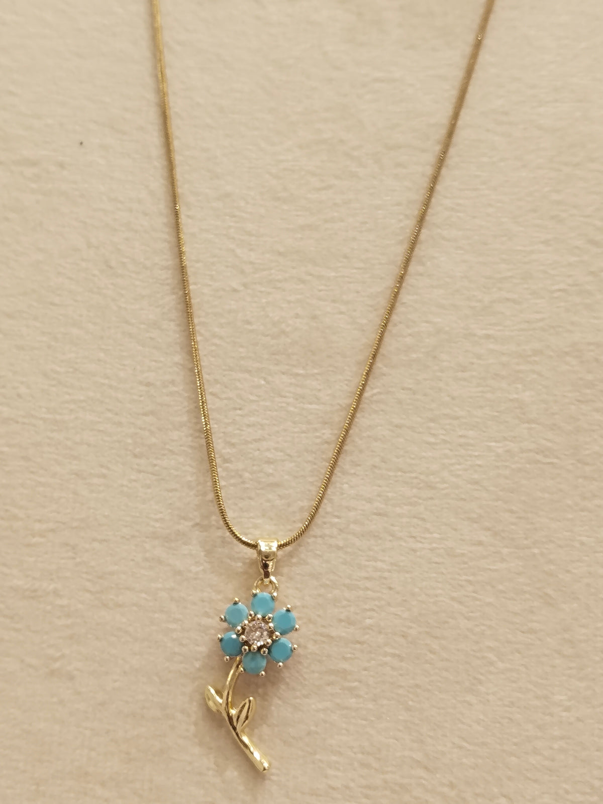 Gold Turquoise Flower Crystal Pendant Necklace
