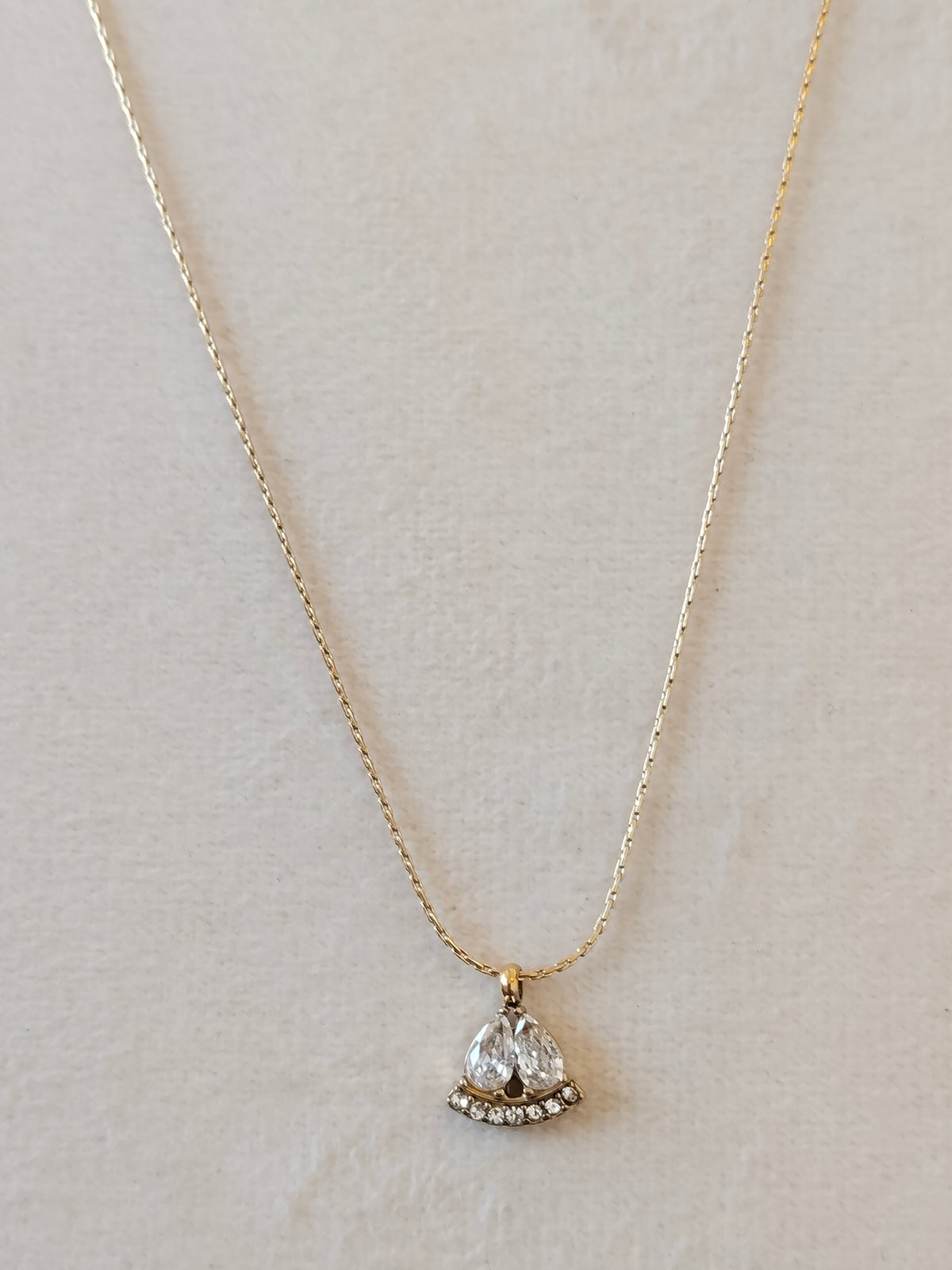 Twin Teardrop Pendant Necklace