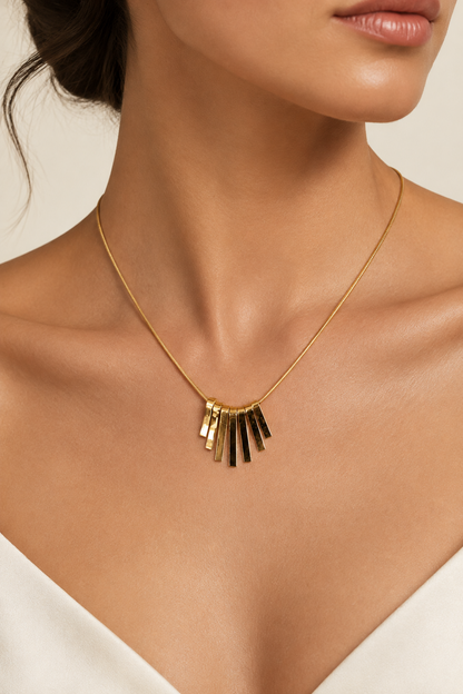 Fan Bar Pendant Necklace