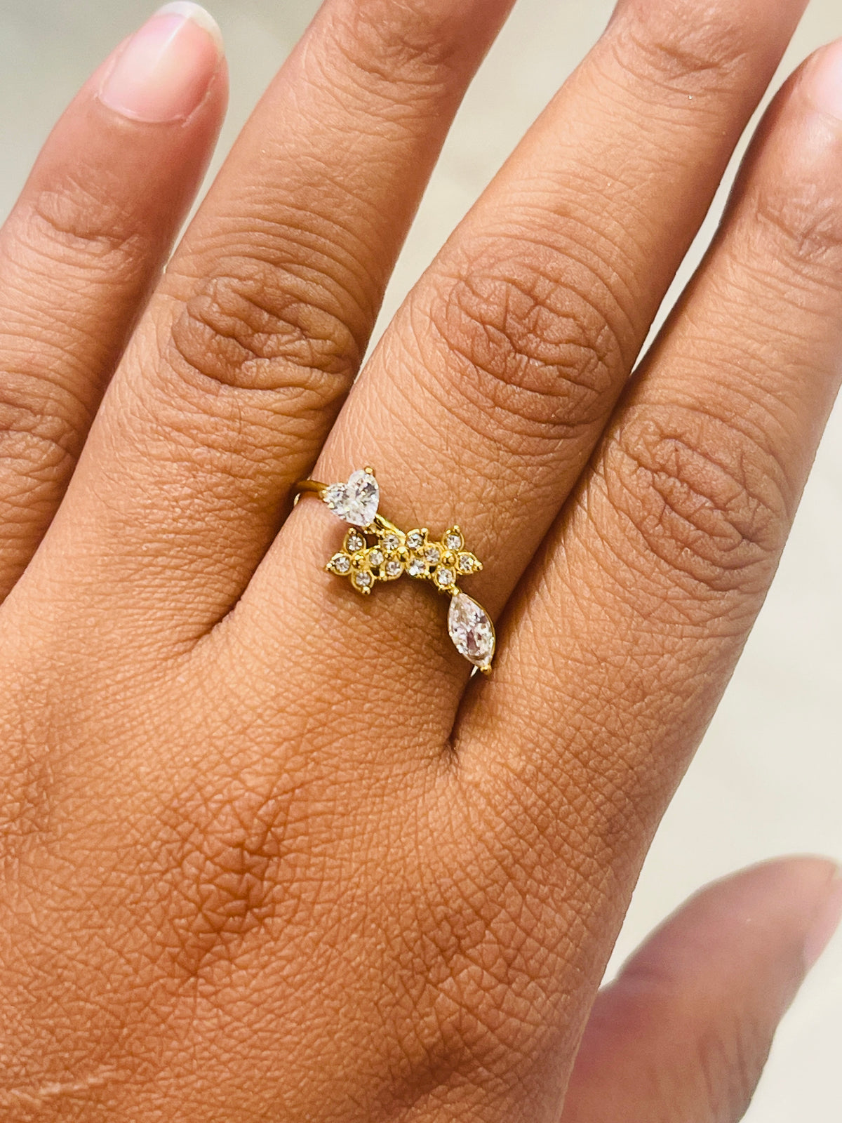 Heart & Flower Stone Gold Ring