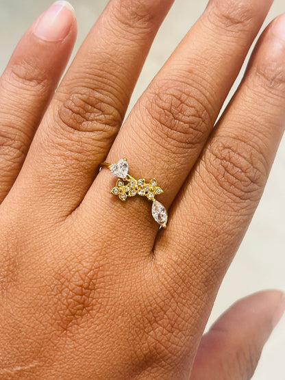 Heart & Flower Stone Gold Ring