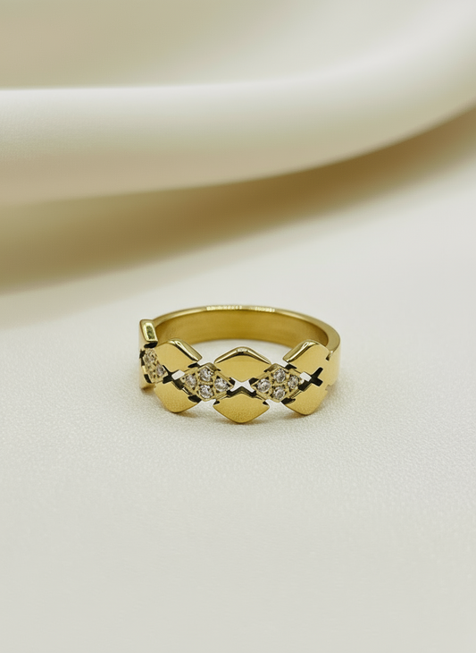 Eterna Link Ring