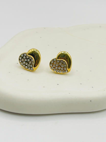 Gleam of Love Studs