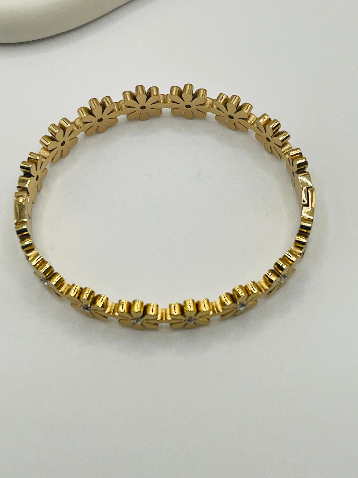 Golden Daisy Bloom Bangle