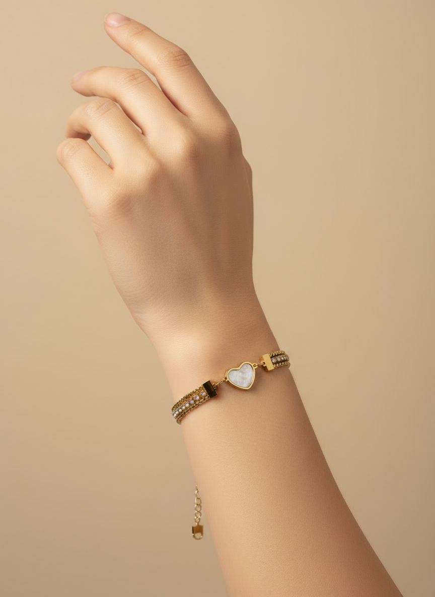 Lustrous Heart Link Bracelet
