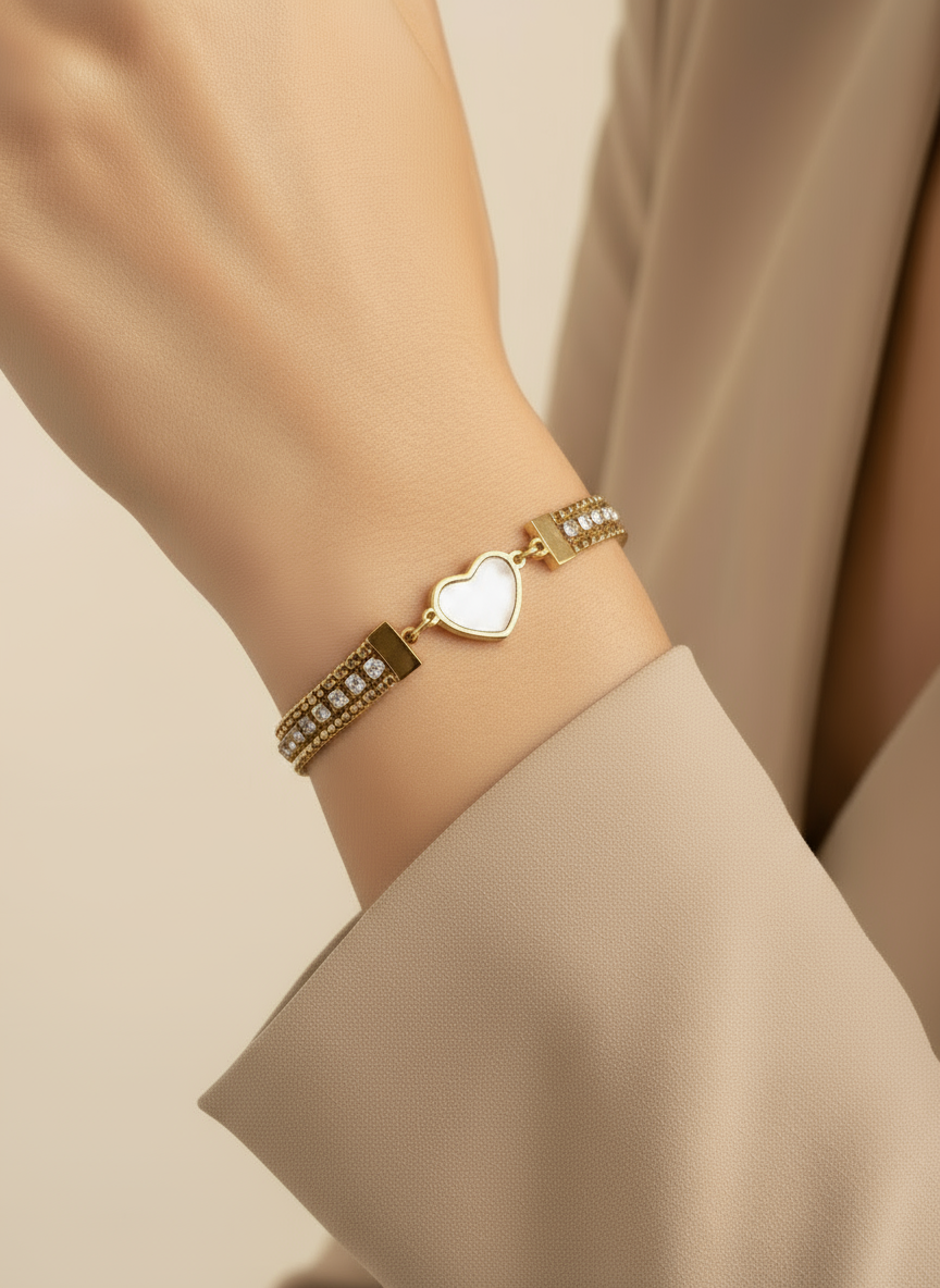 Lustrous Heart Link Bracelet