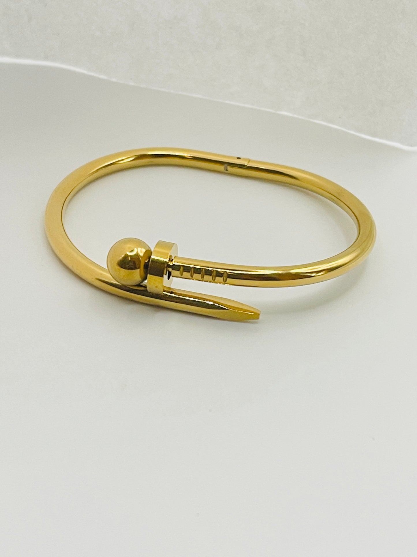 Bold Twist Nail Bangle