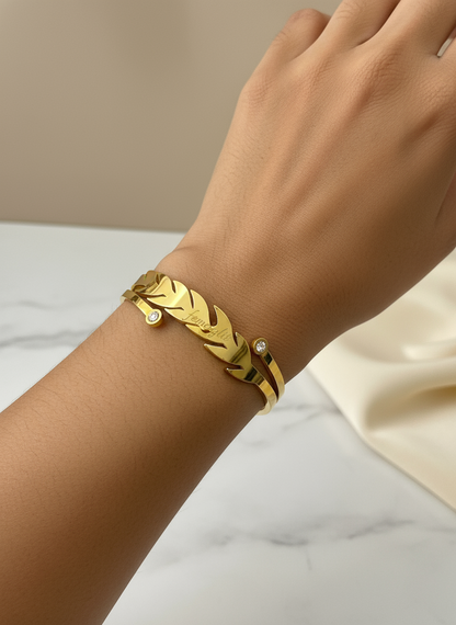 Elegant Leaf-Inspired Gold Bangle