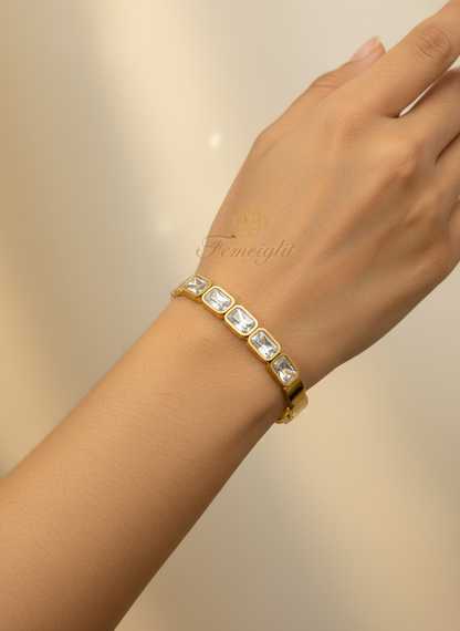 Emerald Cut Line Bangle