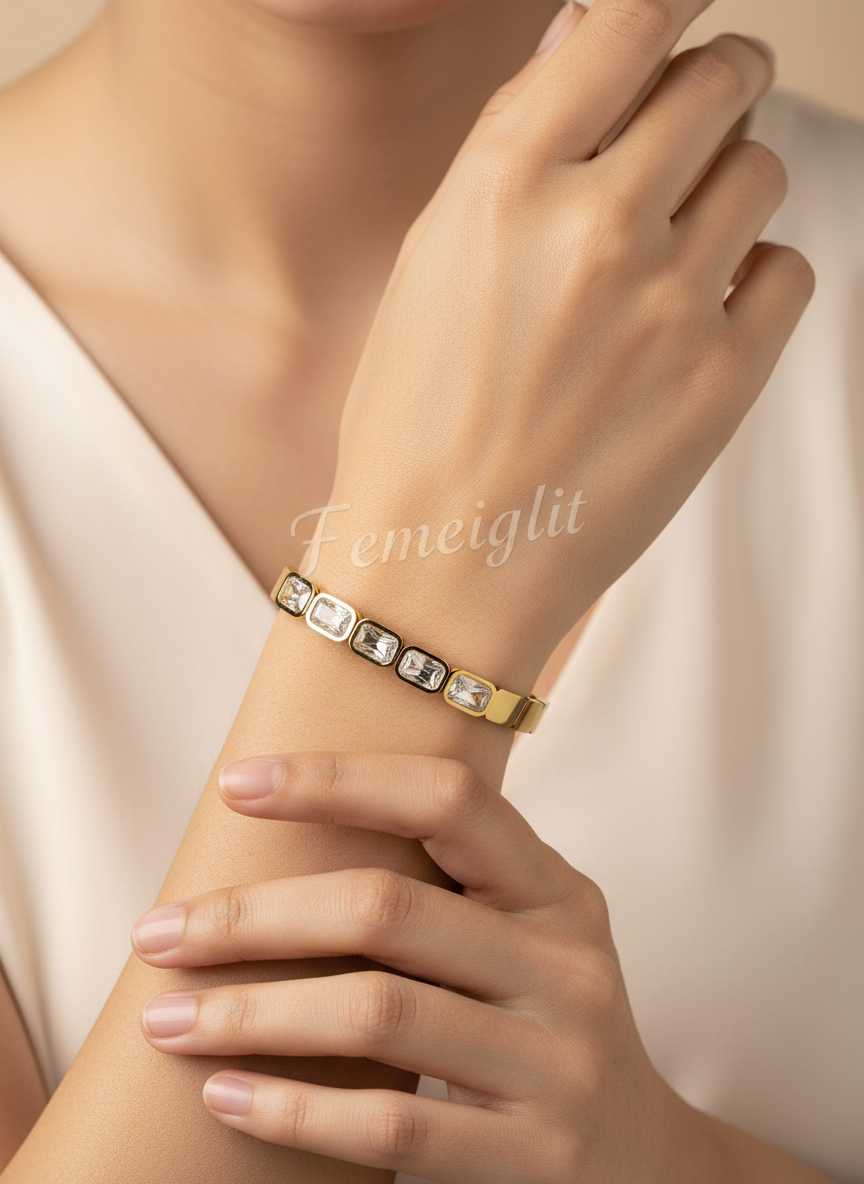 Emerald Cut Line Bangle