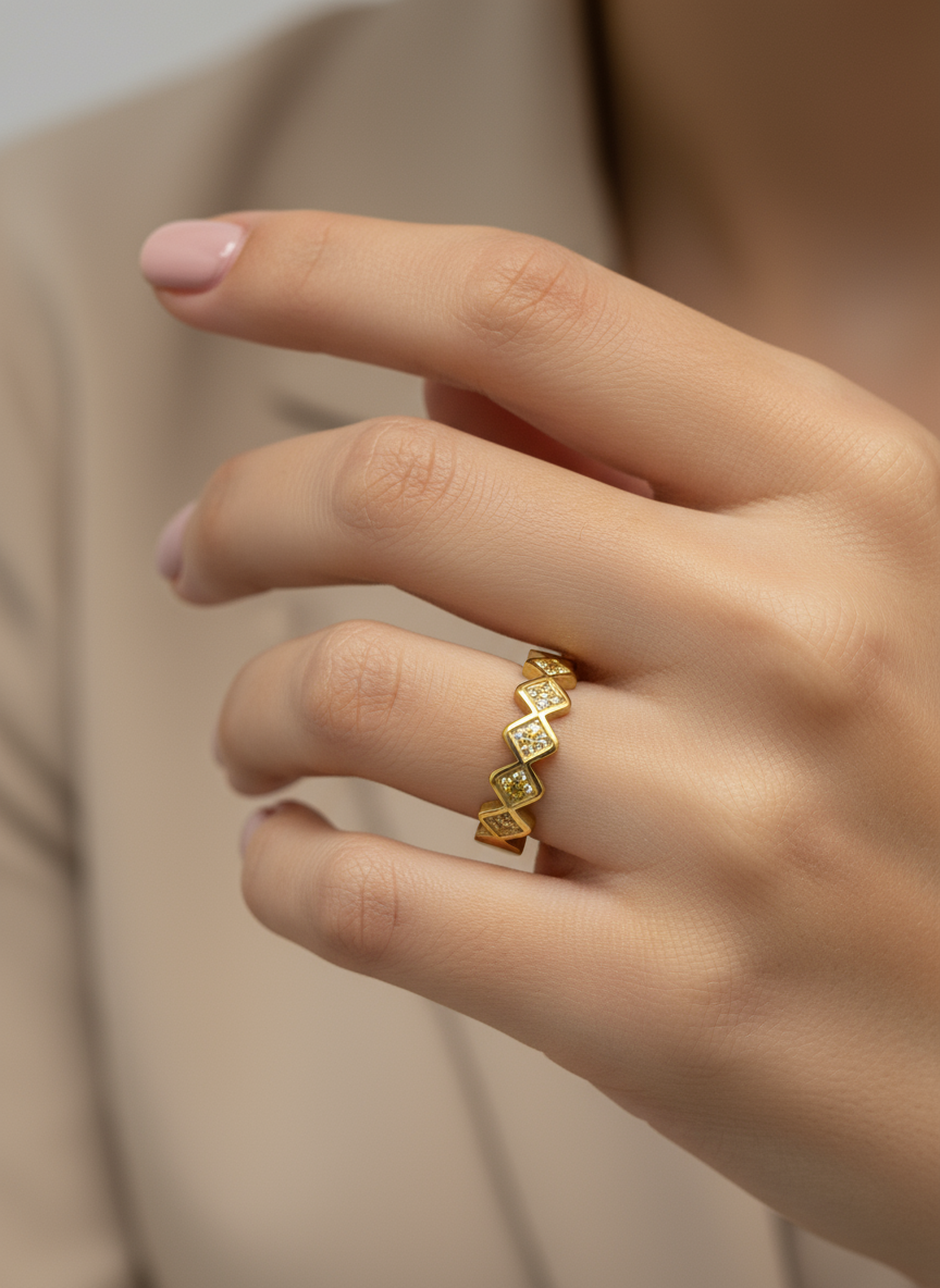 Princess-Cut Trellis Band