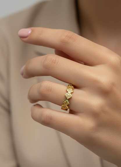 Princess-Cut Trellis Band