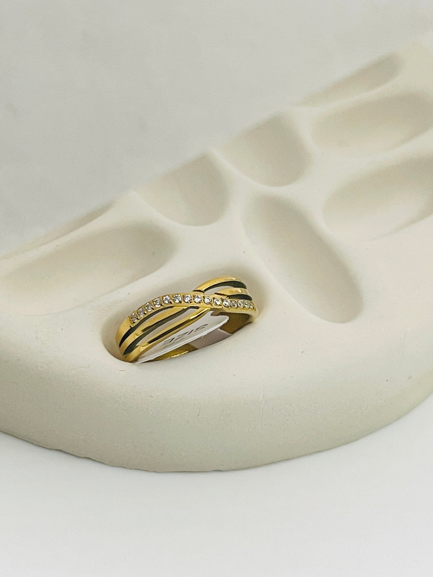 Intertwined Sparkle Ring